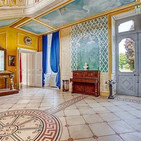 Отель Vintage With Garden Ballon-Saint-Mars
